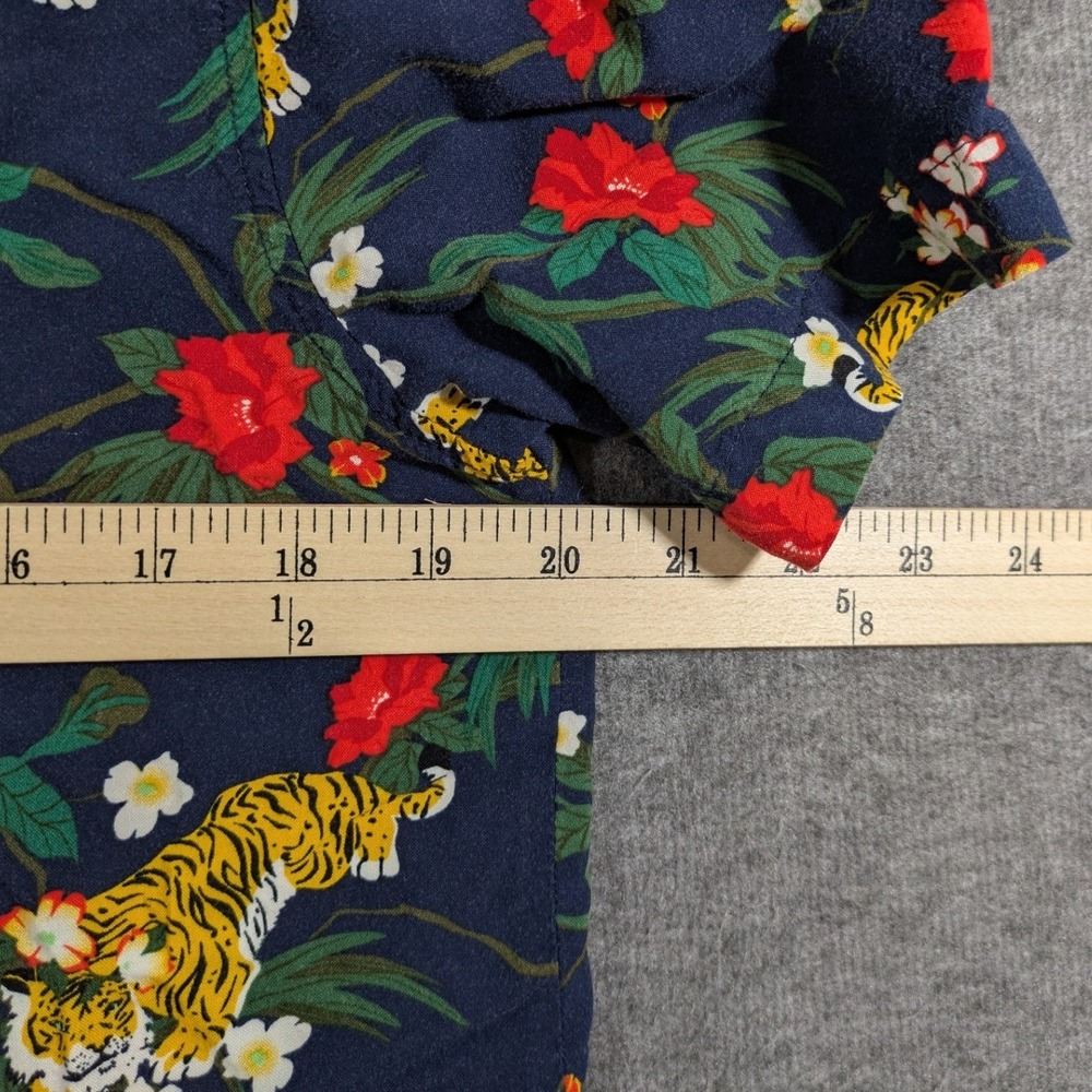 4th Dimension Mens Navy Button Down‎ Shirt Tigers Asia Hawaiian Size M - Picture 5 of 8